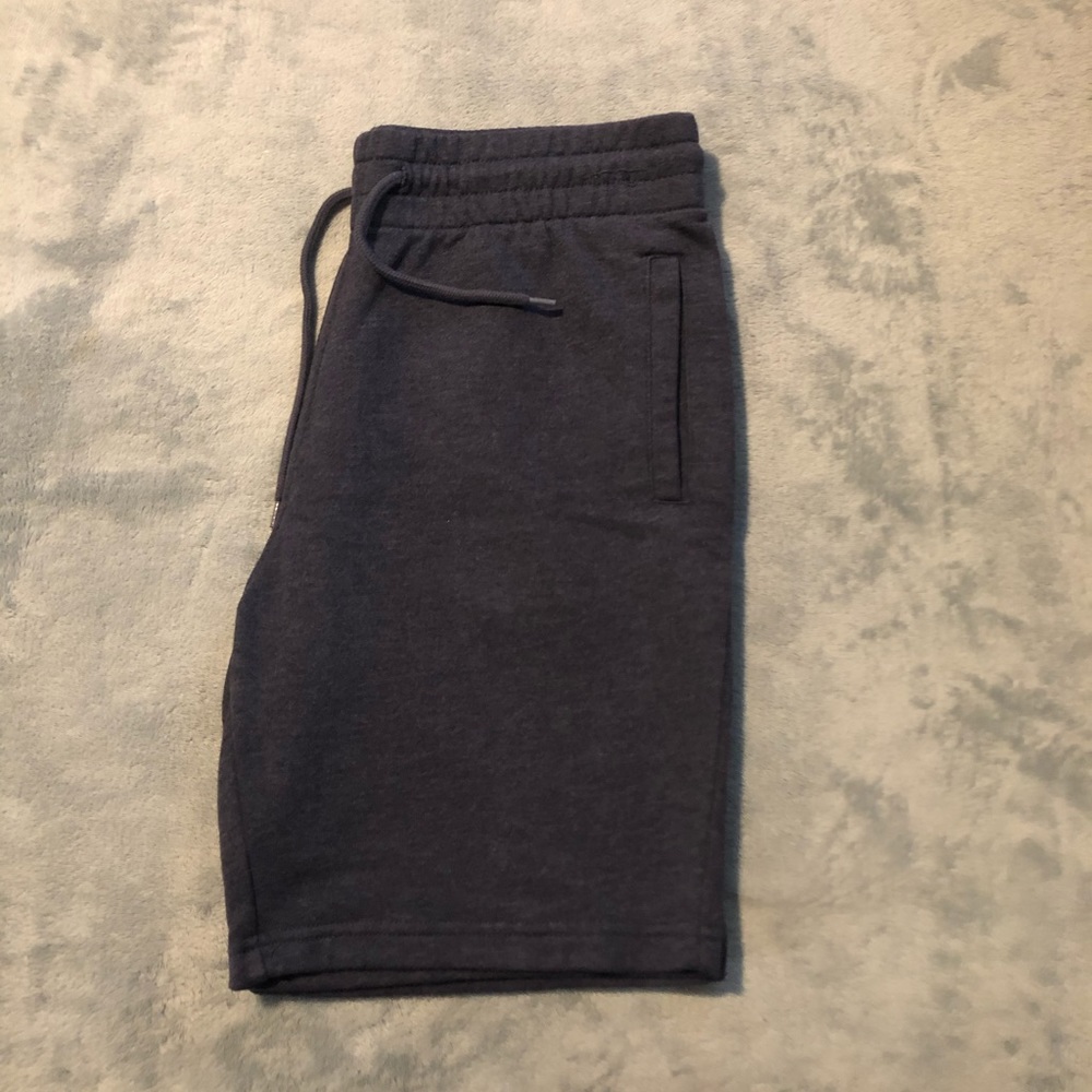 H&M shorts - Picture 3 of 4